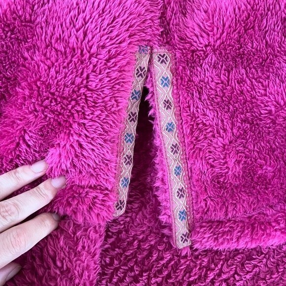 Sundance Sasha Cozy Sweatshirt in Magenta Fuchsia Pink  M NWOT - Picture 7 of 9